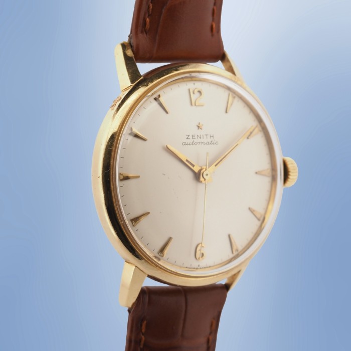 Zenith - Classic Vintage 18k Yellow Gold Bumper Cal. 133.8 Circa 1955